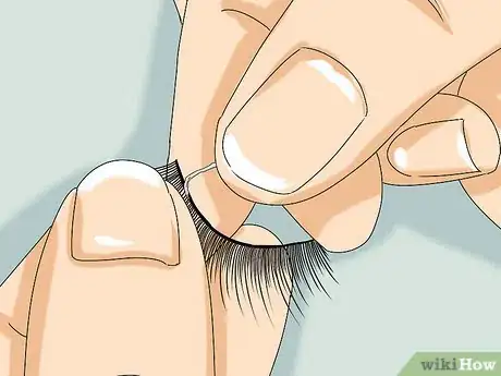 Image titled Apply Strip Lashes Step 4