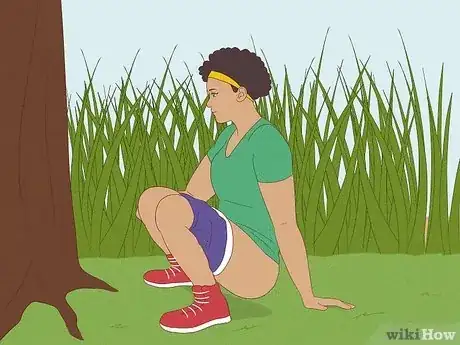 Image titled Pee Outside as a Woman Step 11