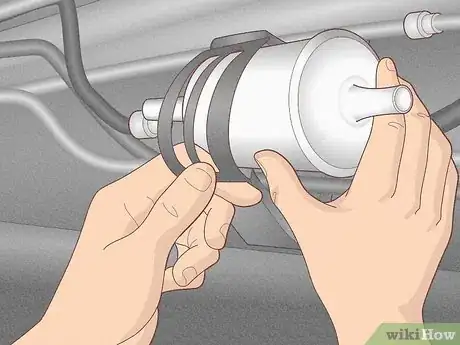 Image titled Change a Fuel Filter Step 15