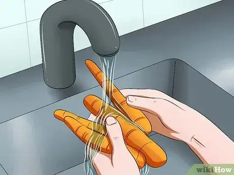 Image titled Prepare Carrots for Your Hamster Step 1