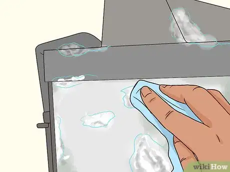 Image titled Clean a Saltwater Tank Step 3