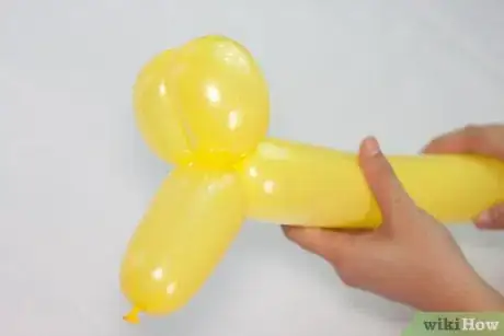 Image titled Make a Balloon Giraffe Step 4