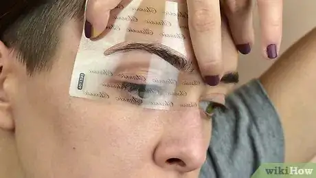 Image titled Use Eyebrow Stencils Step 2