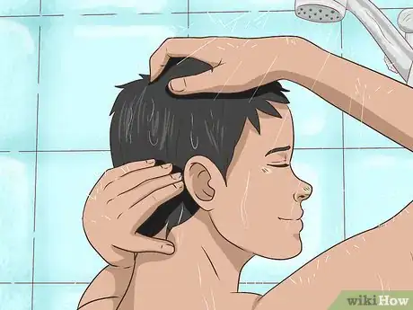 Image titled Cut Your Own Hair Step 11