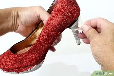 Image titled Paint Shoes Step 17