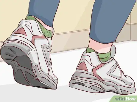 Image titled Choose Training Shoes Step 11