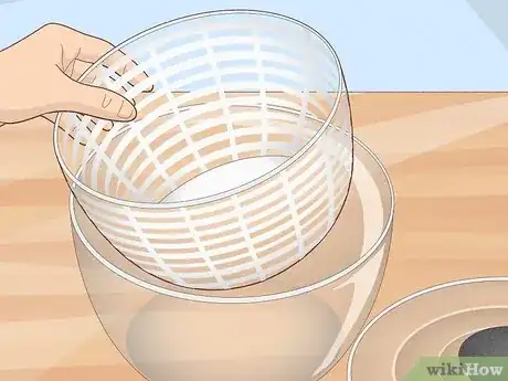 Image titled Use a Salad Spinner Step 2