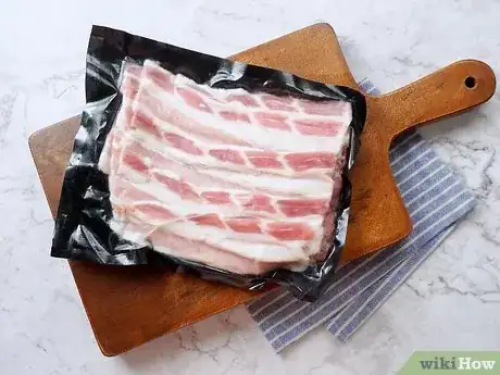 Image titled Fry Bacon Step 1