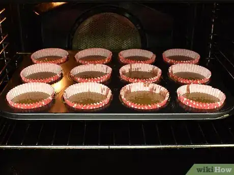 Image titled Make Irish Car Bomb Cupcakes Step 10