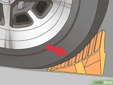 Image titled Change a Tire on a 1999‐2004 Jeep Grand Cherokee (WJ) Step 3