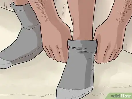 Image titled Eliminate Odor from Smelly Shoes Step 16