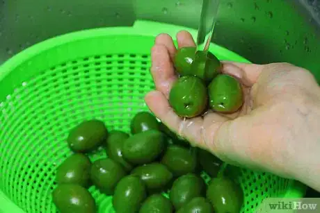Image titled Make Pickled Olives Step 1
