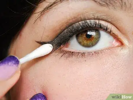 Image titled Apply 1960's Style Eye Makeup Step 10