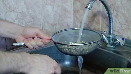 Image titled Cook Quinoa in a Rice Cooker Step 1