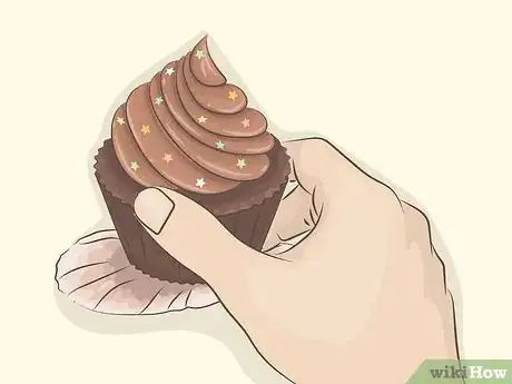 Image titled Eat a Cupcake Step 2