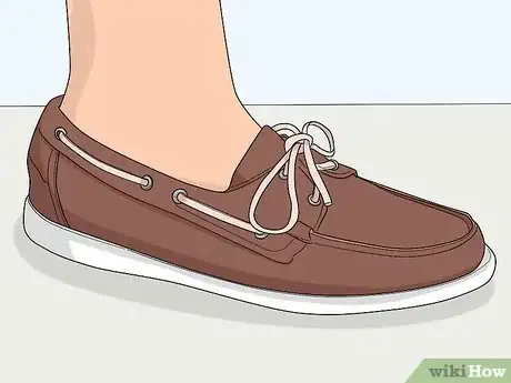 Image titled Break in a Pair of Sperry Top Siders Quickly Step 3
