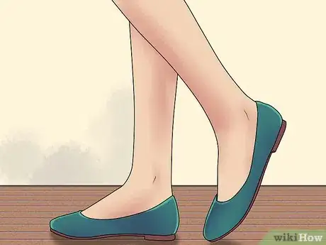 Image titled Stretch Tight Ballet Flats Step 6