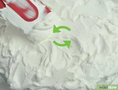 Image titled Decorate a Cake with Whipped Cream Icing Step 12