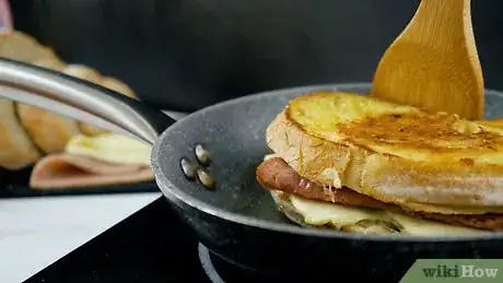 Image titled Make a Ham Sandwich Step 7
