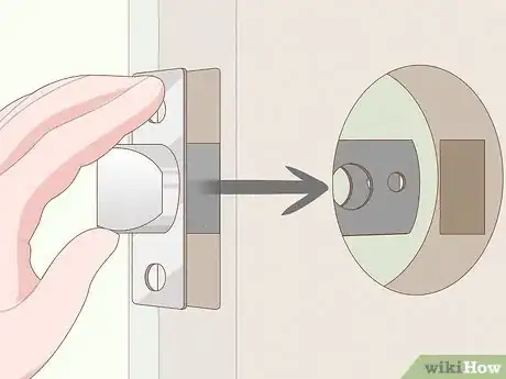 Image titled Replace an Interior Doorknob Step 8