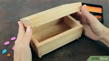 Image titled Make a Music Box Step 1