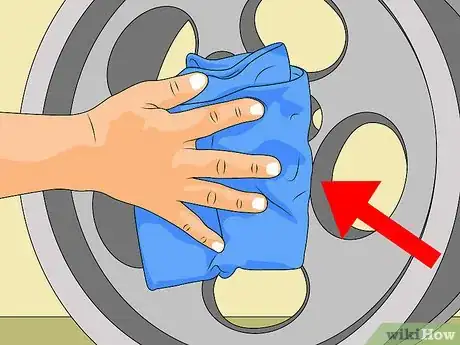 Image titled Paint Your Wheels Step 12