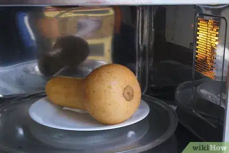 Image titled Cook Butternut Squash in the Microwave Step 3