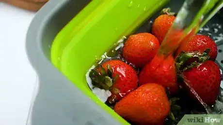 Image titled Cut Strawberries for Every Occasion Step 1