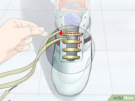 Image titled Lace Skate Shoes Step 10