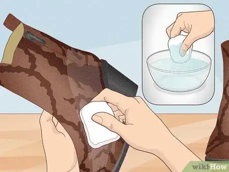 Image titled Clean Snakeskin Boots Step 1
