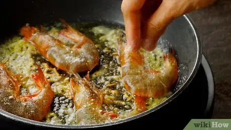 Image titled Prepare and Cook Prawns Step 11