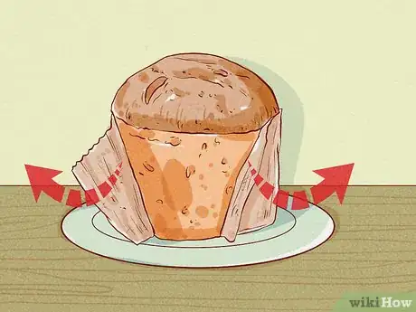 Image titled Eat Panettone Step 1