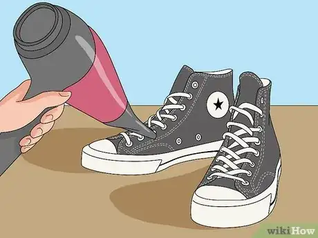 Image titled Clean Converse Shoes Using a Magic Eraser Step 11