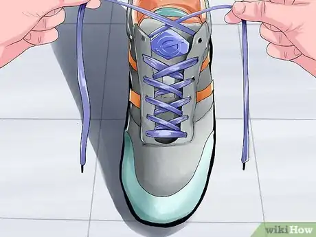 Image titled Lace Skate Shoes Step 3