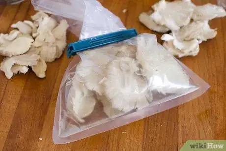 Image titled Freeze Chanterelle Mushrooms Step 2