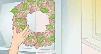 Make a Burlap Wreath