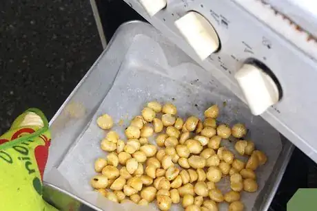 Image titled Honey Roast Macadamia Nuts Step 5