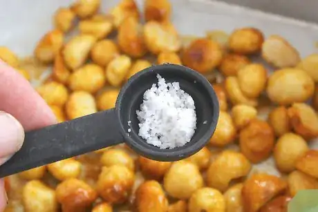 Image titled Honey Roast Macadamia Nuts Step 6