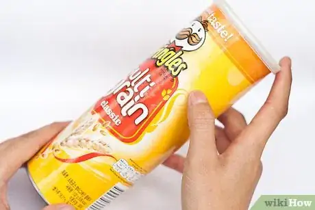 Image titled Make a Pringles Can Macro Diffuser Step 1