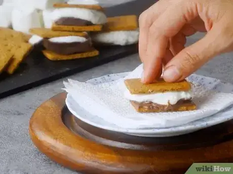 Image titled Make Smores in a Microwave Step 12