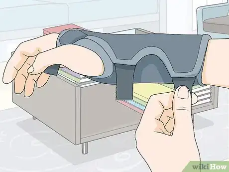 Image titled Wear a Wrist Splint Step 10