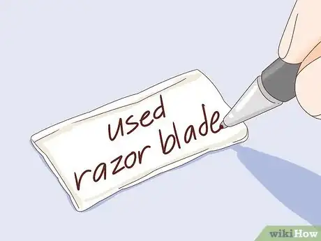 Image titled Dispose of Razor Blades Step 2