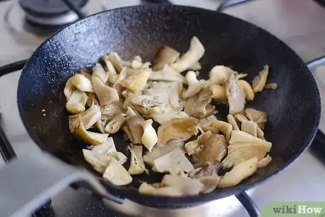 Image titled Freeze Chanterelle Mushrooms Step 4