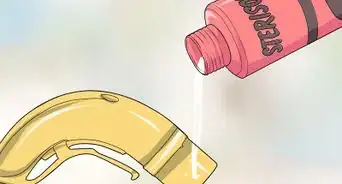Clean a Saxophone Mouthpiece