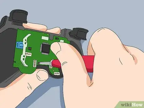 Image titled Fix a PS3 Controller Step 4