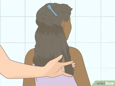 Image titled Cut Wavy Hair Yourself Step 12