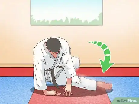 Image titled Roll in Jiu Jitsu Step 6