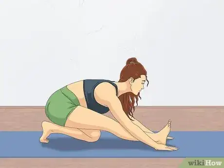 Image titled Do a Frontflip (Beginners) Step 1