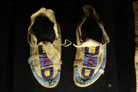 Image titled Native American Moccasins