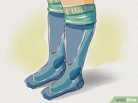 Image titled Dress for Skiing Step 10